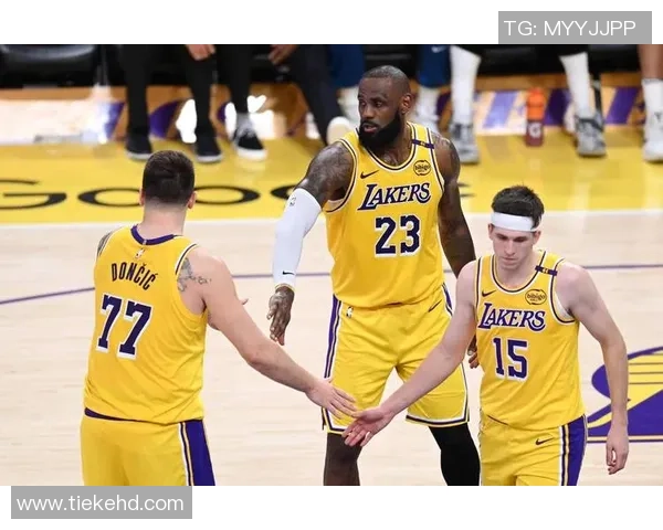 湖人展示两大优势,东契奇过错显着!詹姆斯两点成要害,里夫斯说出要点 湖人展示两大优势,东契奇过错显着!詹姆斯两点成要害,里夫斯说出要点